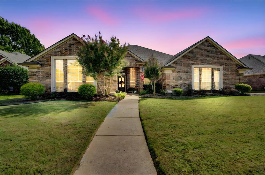2616 Brookwood Drive, Mansfield, TX 76063