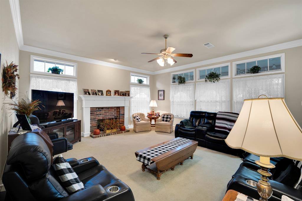 2616 Brookwood Drive, Mansfield, TX 76063