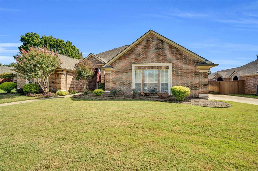 2616 Brookwood Drive, Mansfield, TX 76063