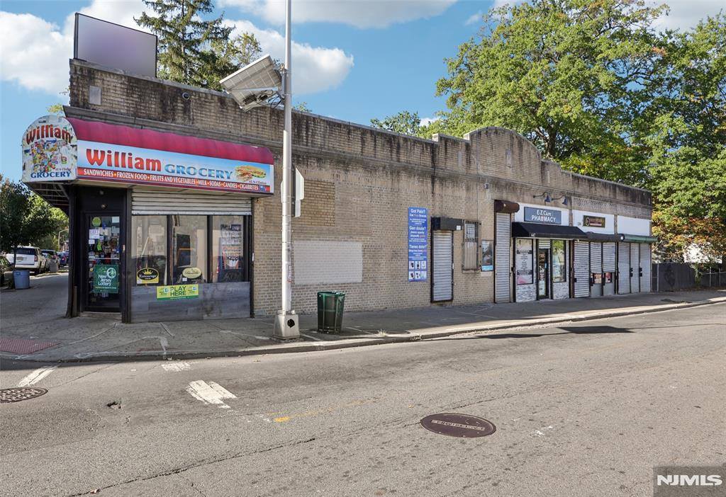 41-45 N Clinton, East Orange, NJ 07017