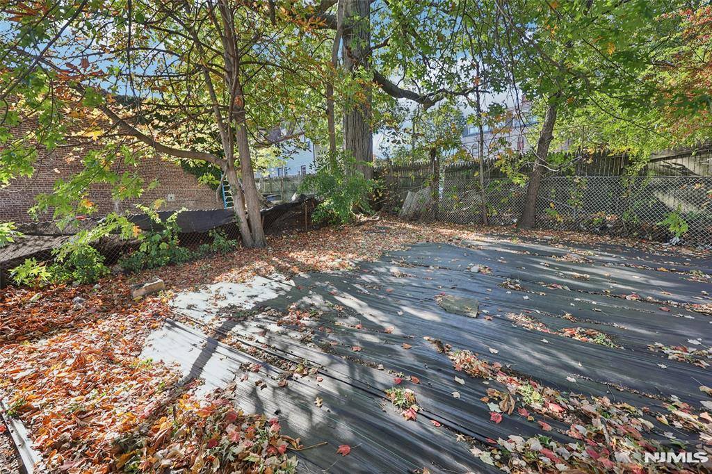 41-45 N Clinton, East Orange, NJ 07017