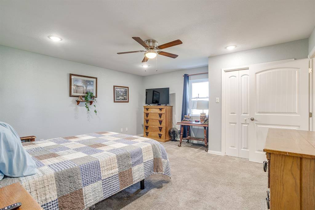 207 Trails End, Poolville, TX 76487