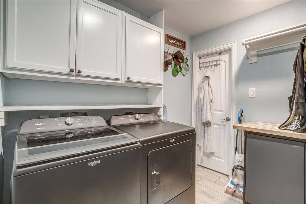 207 Trails End, Poolville, TX 76487