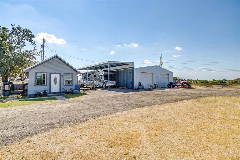 207 Trails End, Poolville, TX 76487