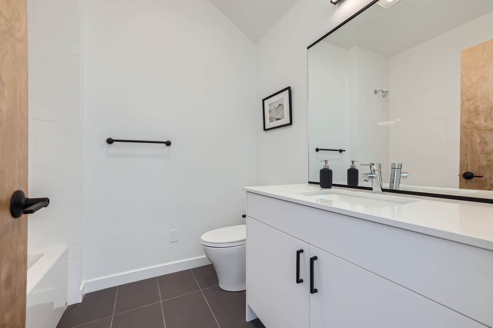 515 Howe St, Seattle, WA 98109