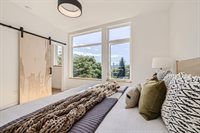 515 Howe St, Seattle, WA 98109