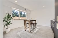 515 Howe St, Seattle, WA 98109