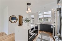 515 Howe St, Seattle, WA 98109
