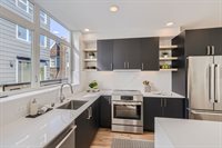 515 Howe St, Seattle, WA 98109