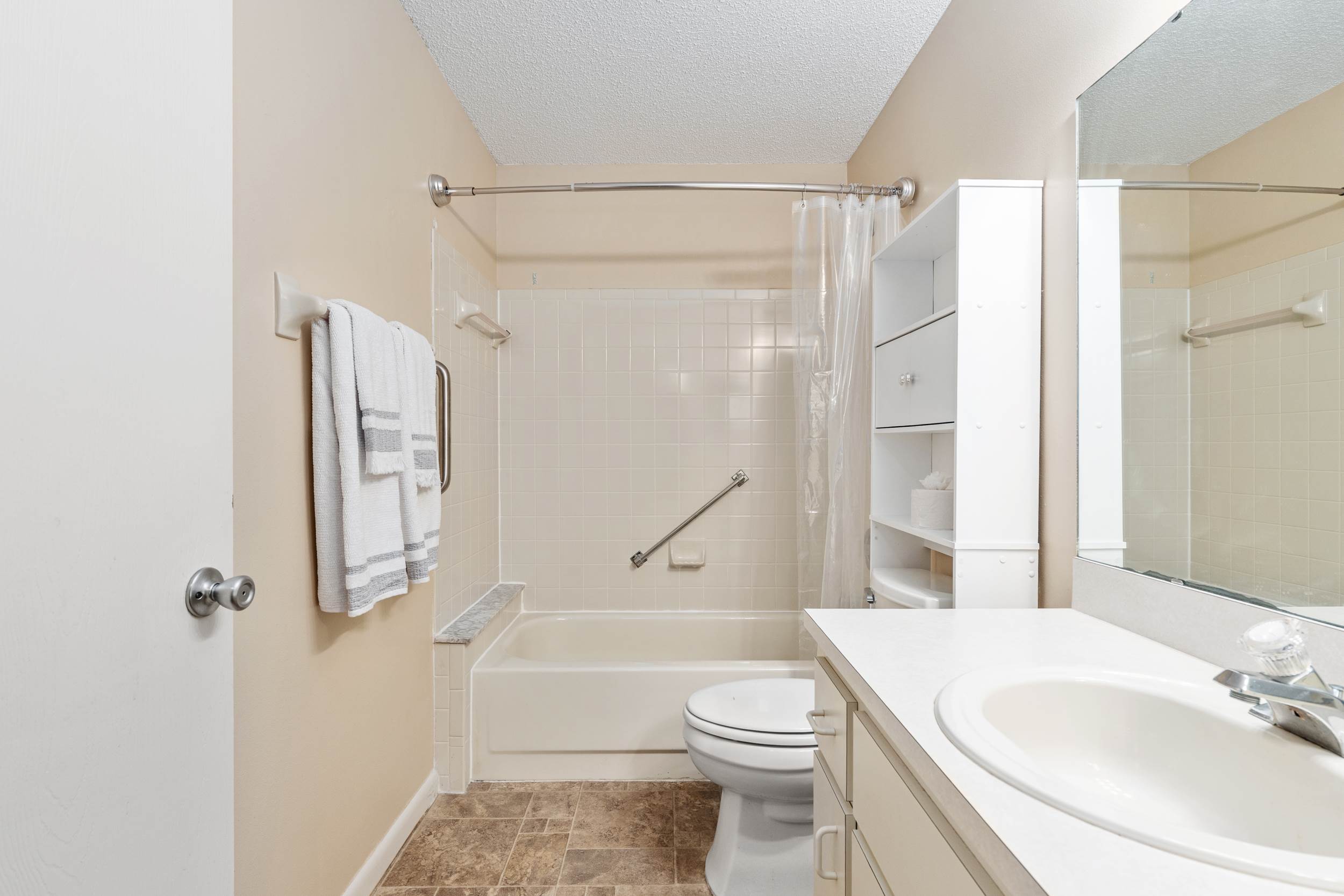 8711 SW 90TH ST, #B,, Ocala, FL 34481