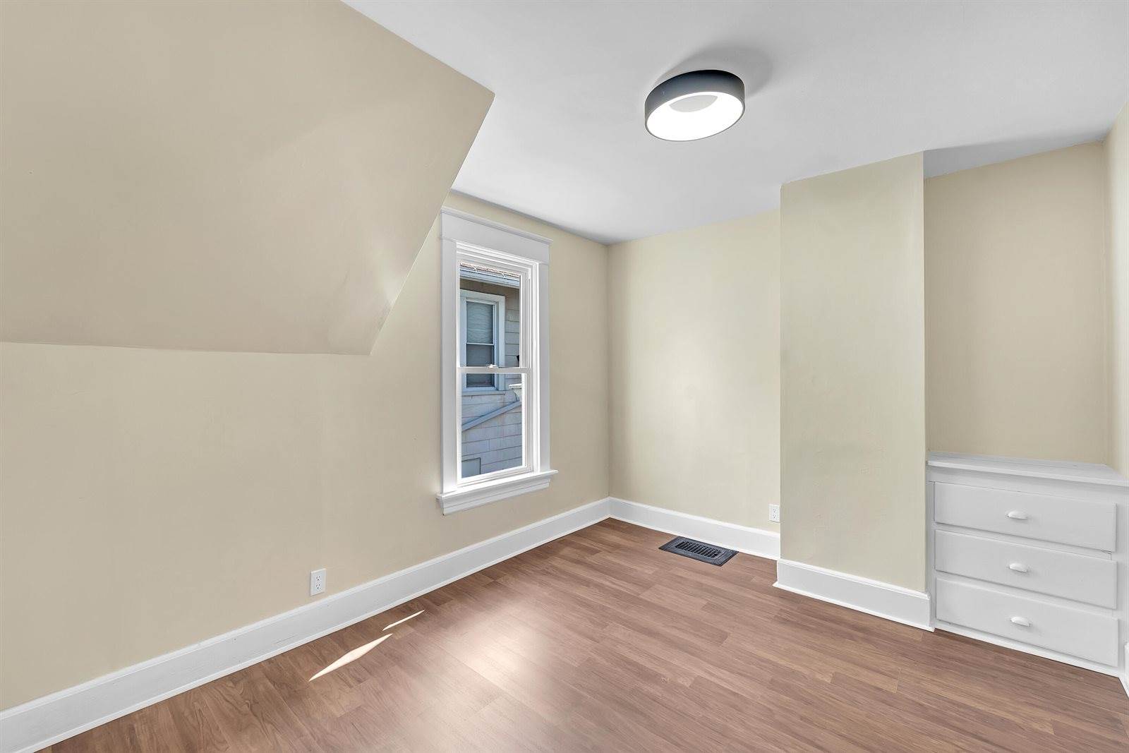 2416 West Lapham St, Milwaukee, WI 53204