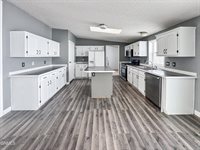 14275 Painted Woods Drive, Williston, ND 58801