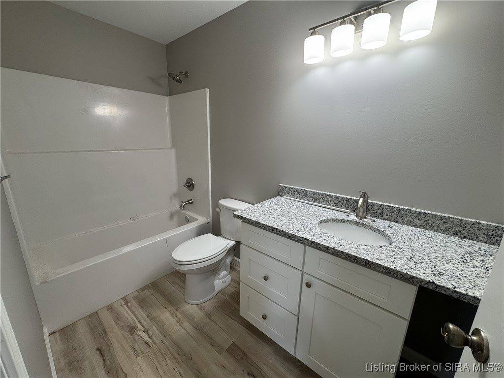 2020 North Greentree Boulevard, Clarksville, IN 47129