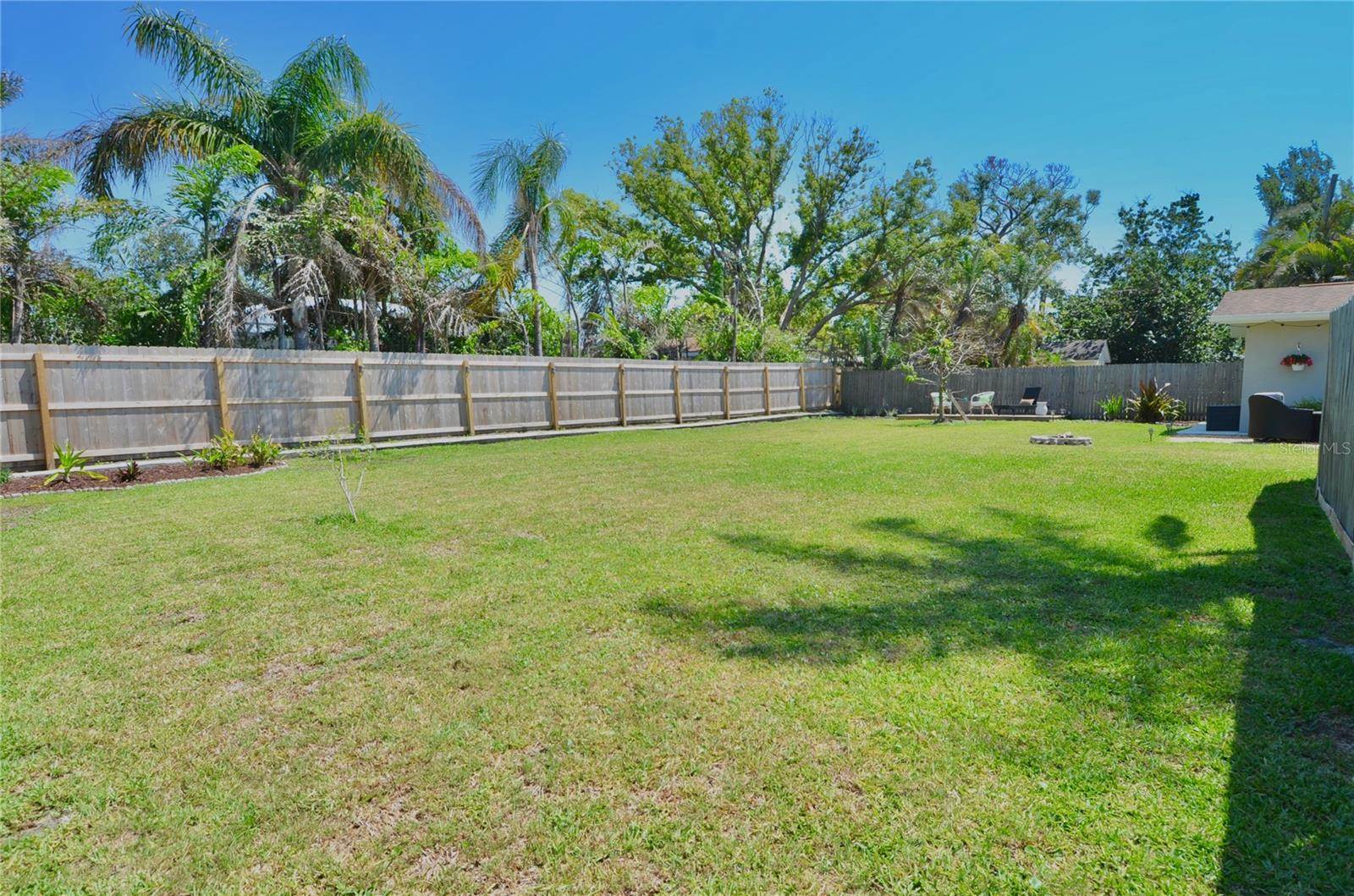 411 Pameto Road, Nokomis, FL 34275