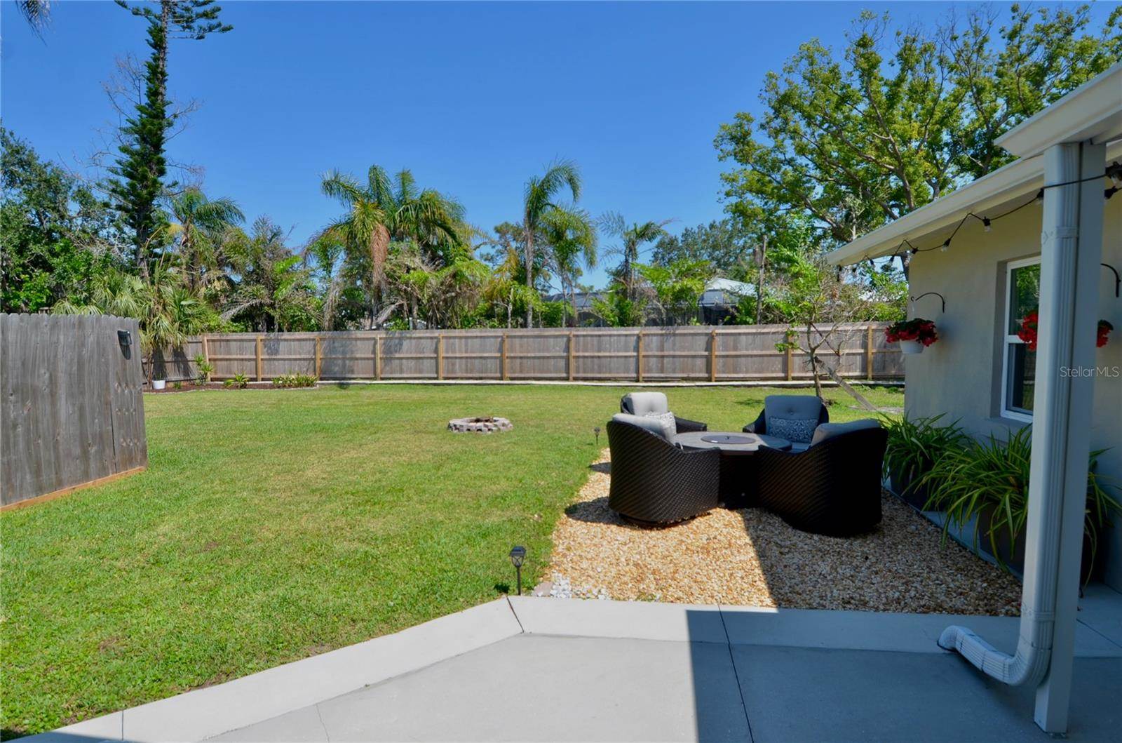 411 Pameto Road, Nokomis, FL 34275