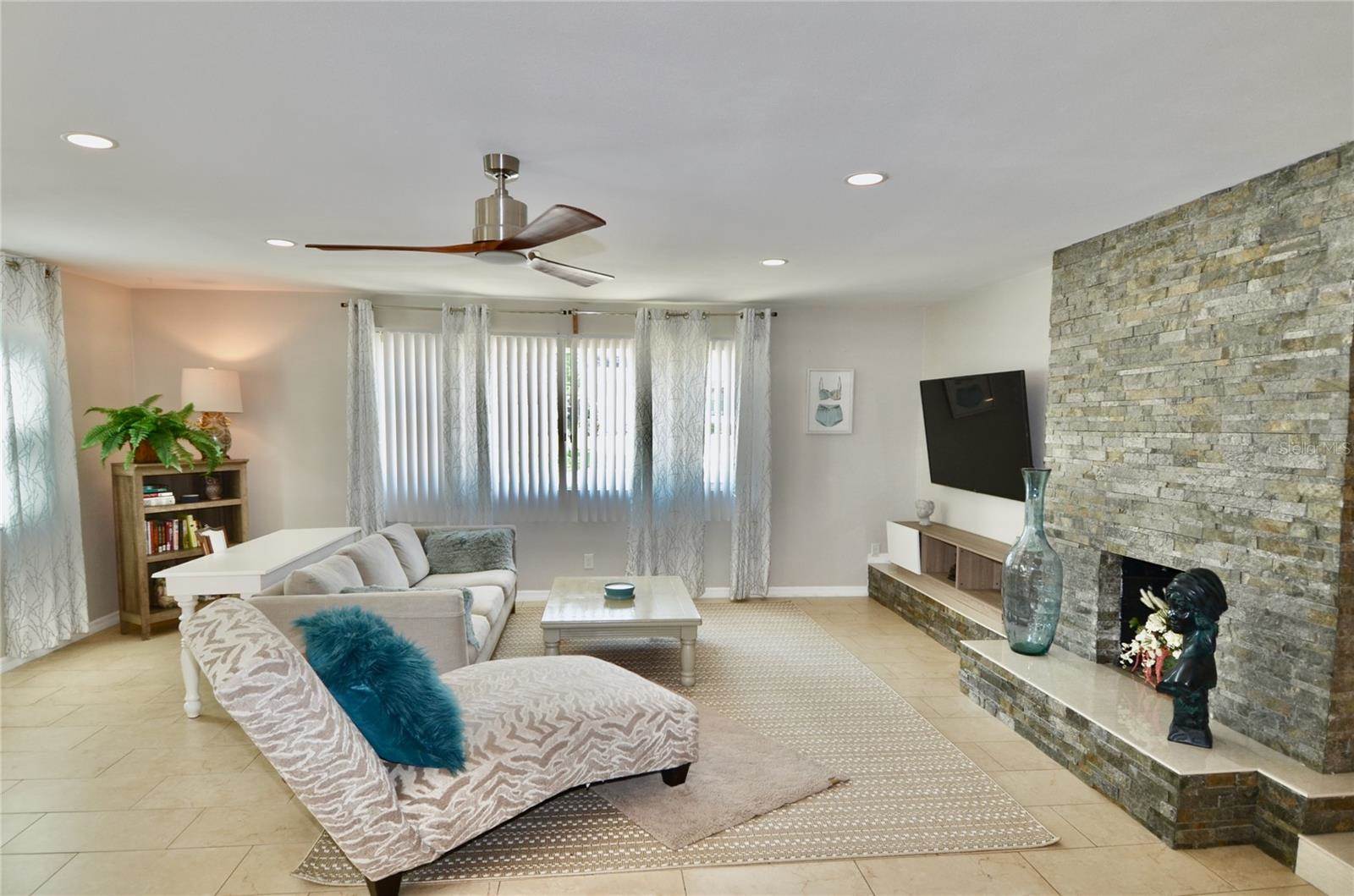 411 Pameto Road, Nokomis, FL 34275