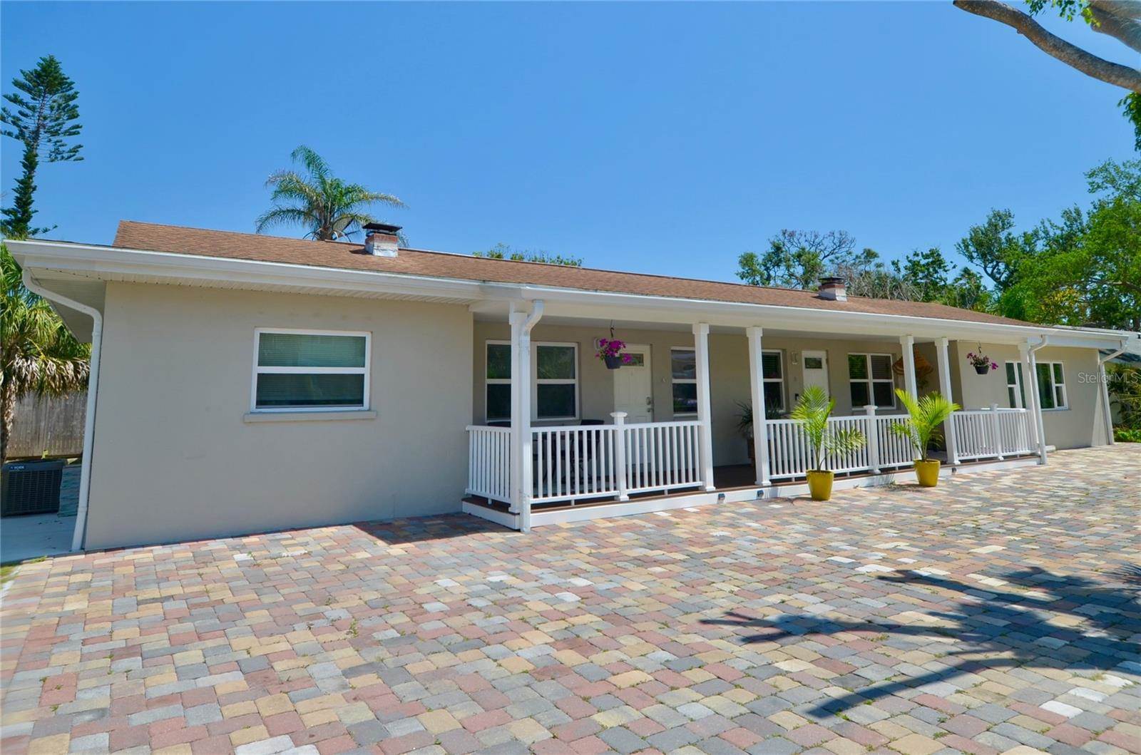 411 Pameto Road, Nokomis, FL 34275