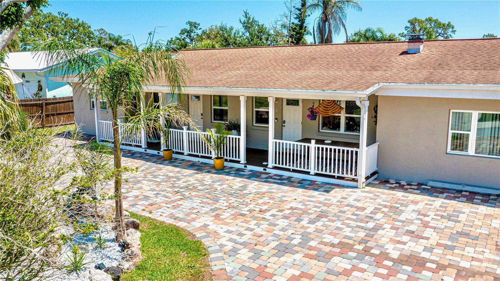 411 Pameto Road, Nokomis, FL 34275