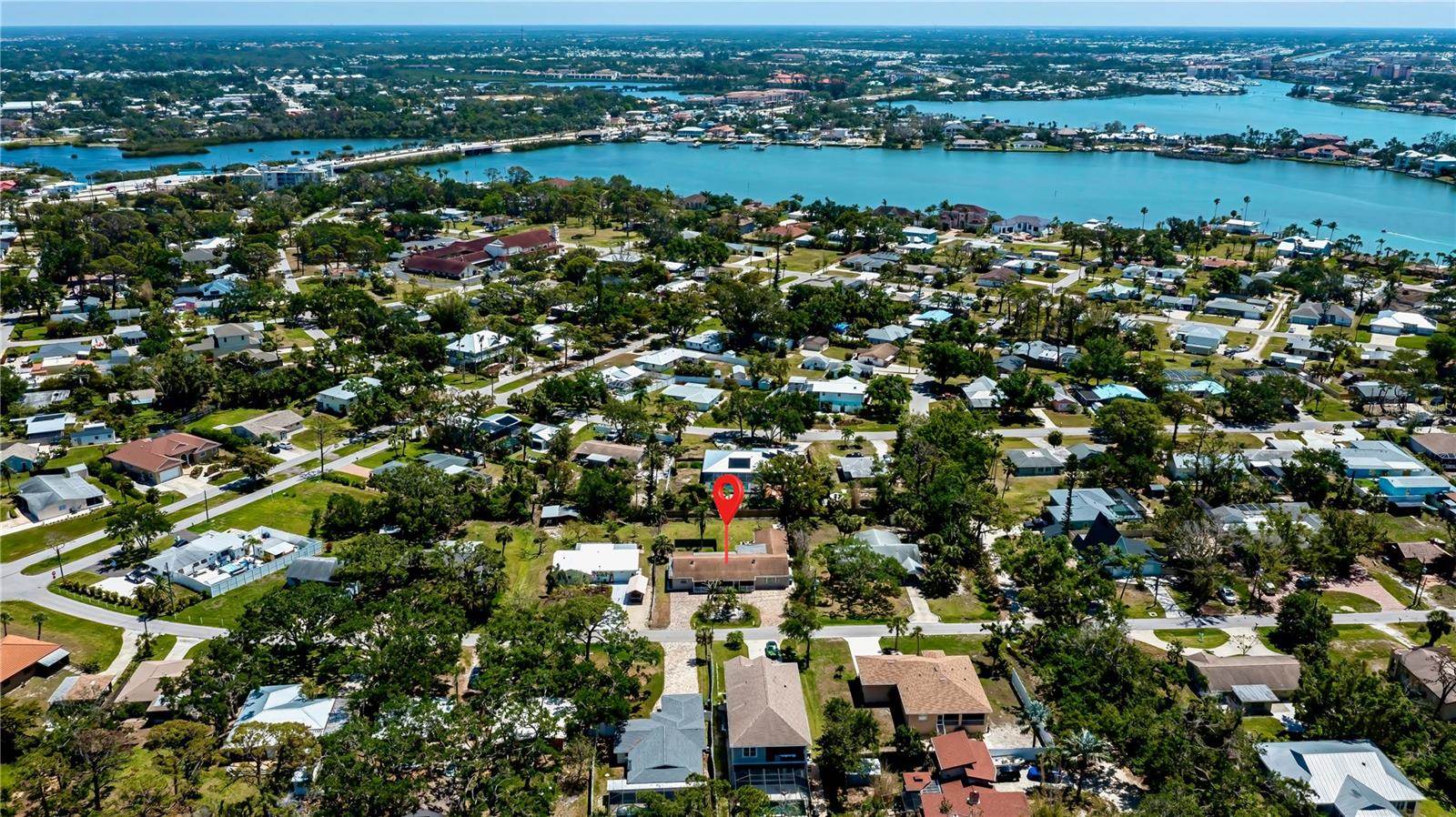 411 Pameto Road, Nokomis, FL 34275