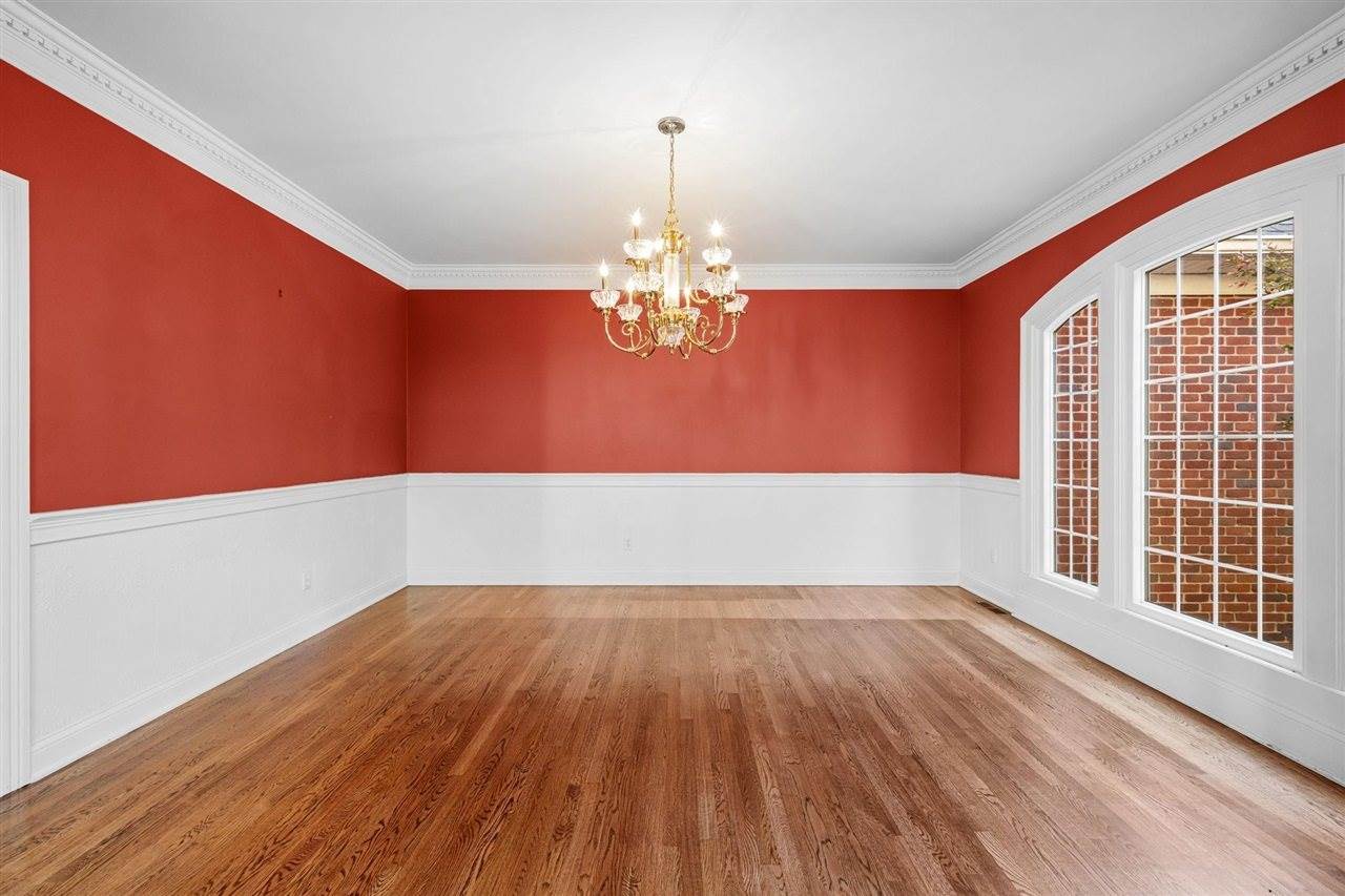 801 Covington Grove Boulevard, Bowling Green, KY 42104