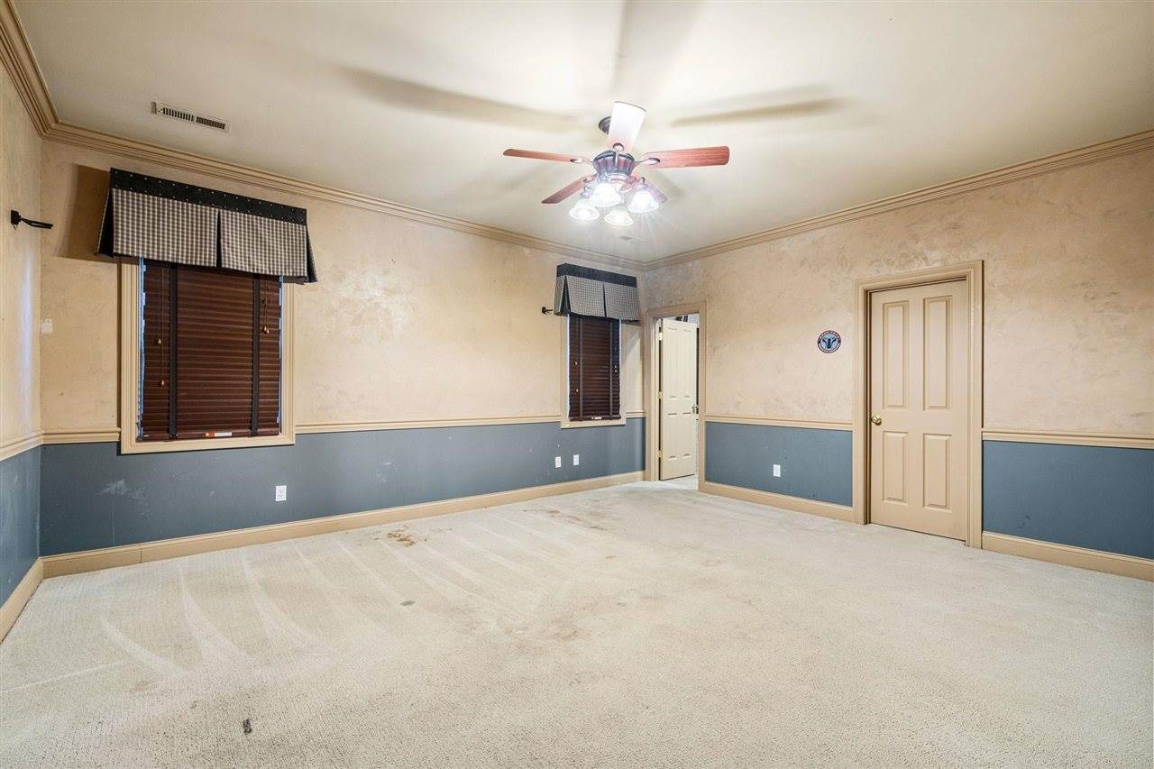 801 Covington Grove Boulevard, Bowling Green, KY 42104