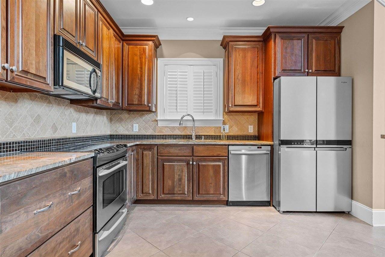 801 Covington Grove Boulevard, Bowling Green, KY 42104