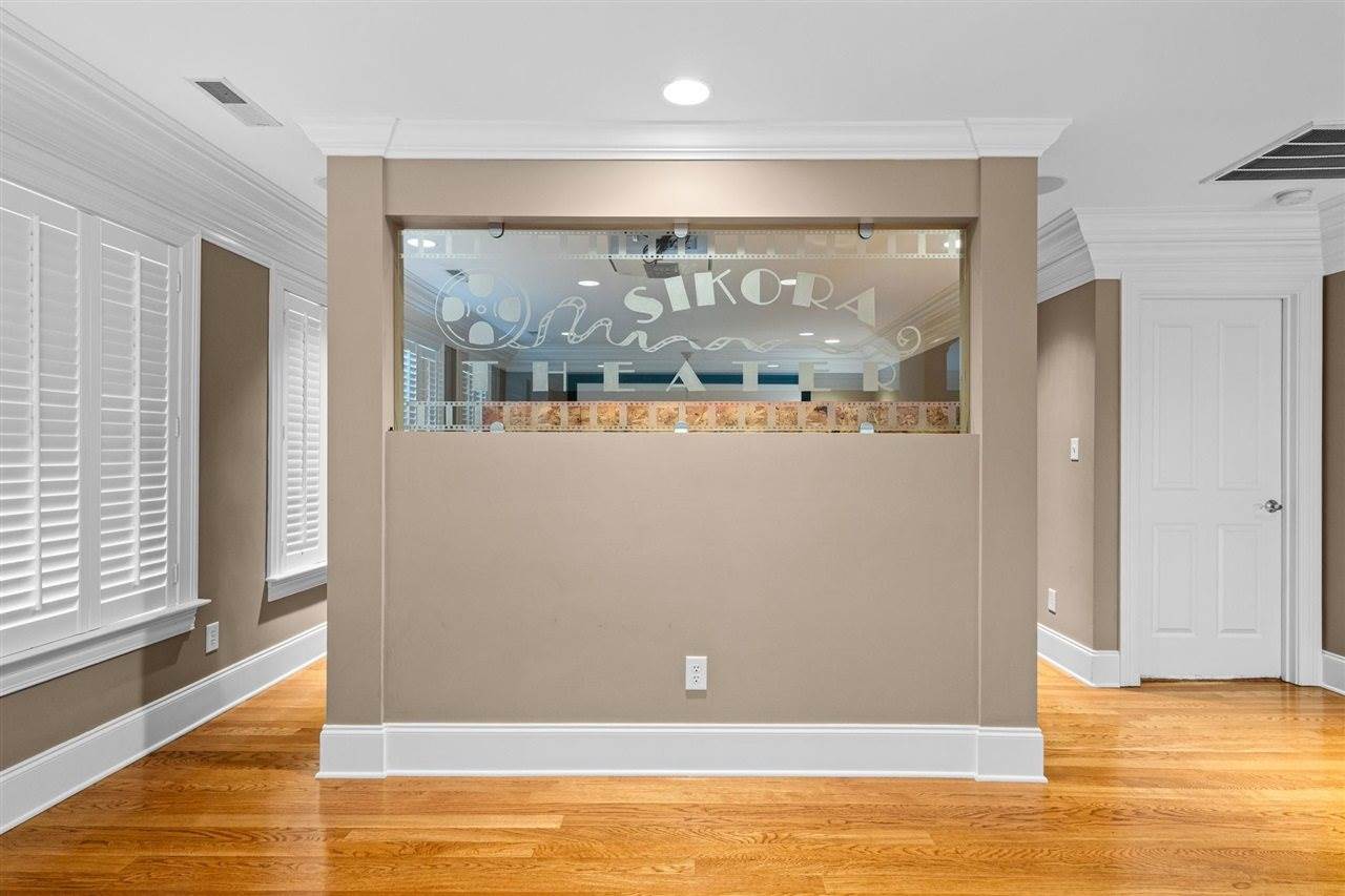 801 Covington Grove Boulevard, Bowling Green, KY 42104