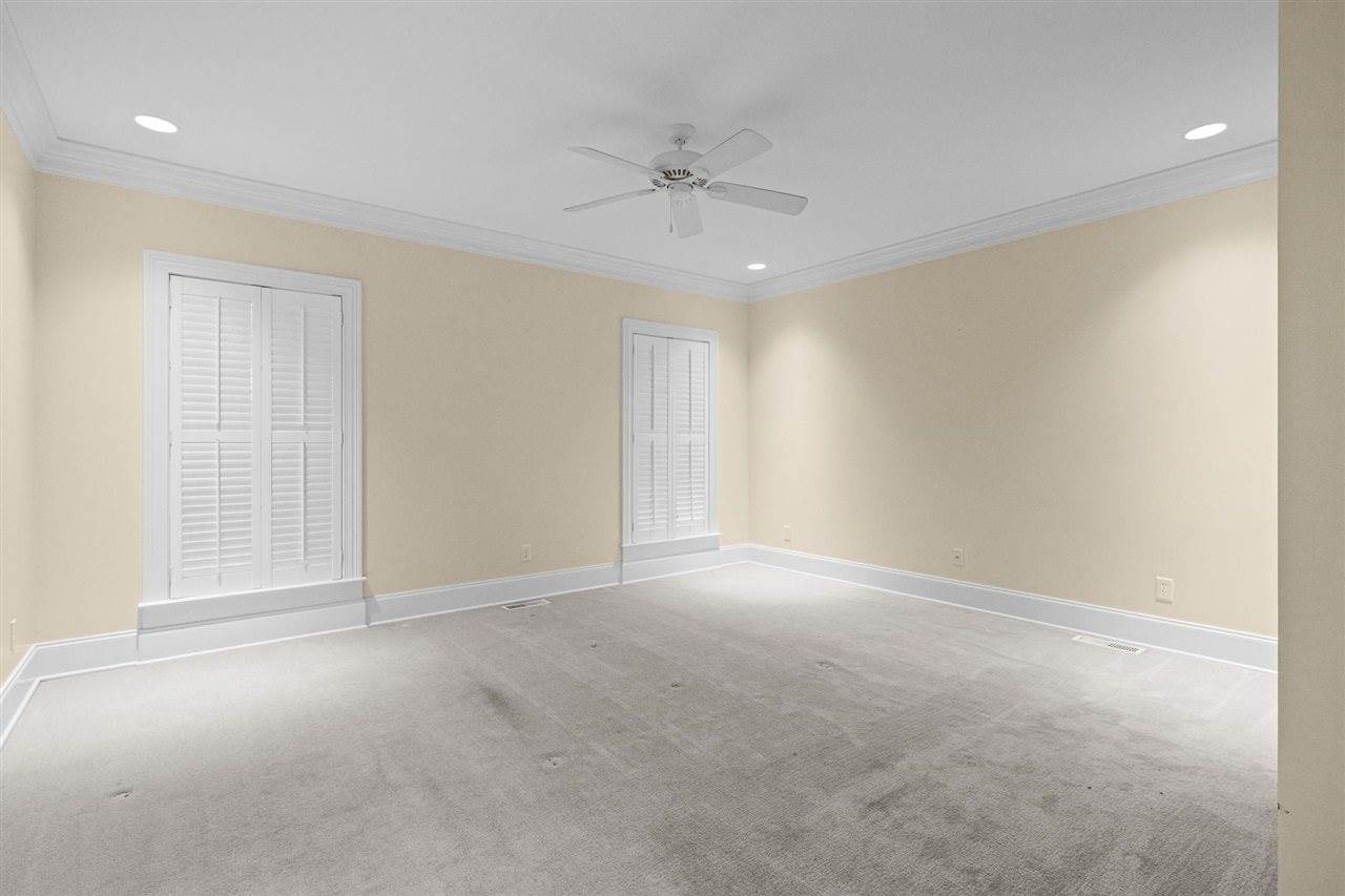 801 Covington Grove Boulevard, Bowling Green, KY 42104