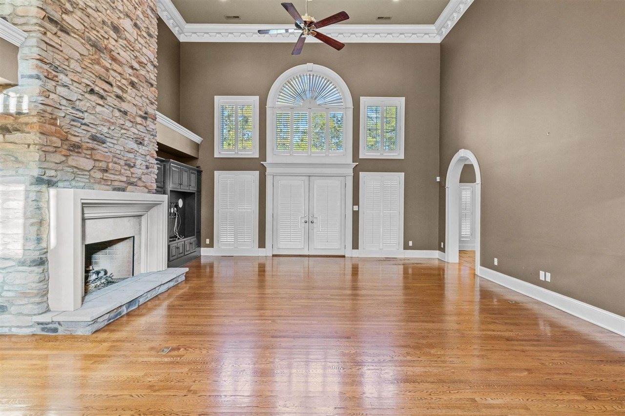 801 Covington Grove Boulevard, Bowling Green, KY 42104