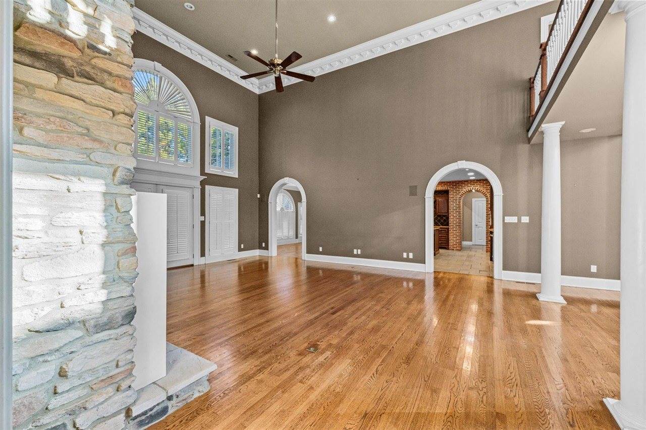 801 Covington Grove Boulevard, Bowling Green, KY 42104