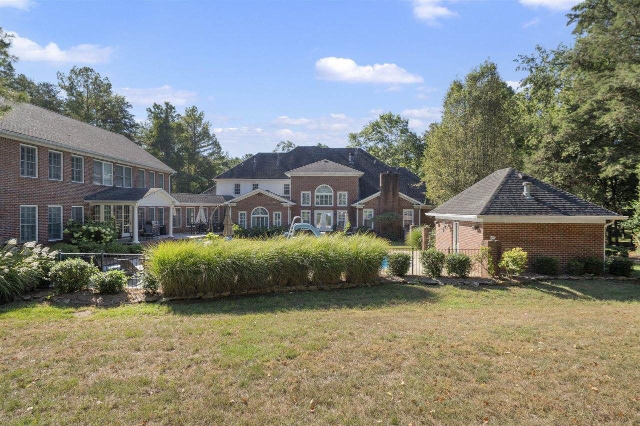 801 Covington Grove Boulevard, Bowling Green, KY 42104