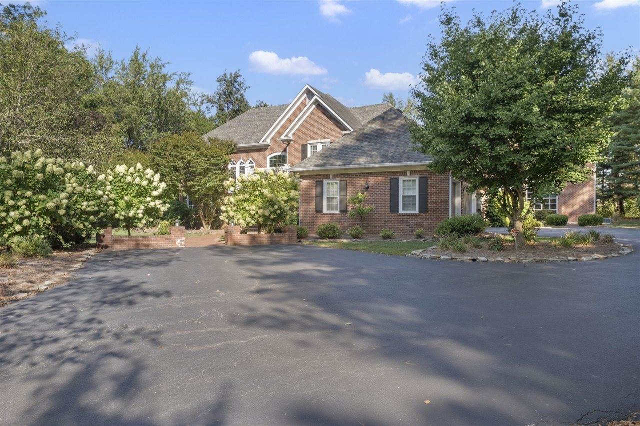 801 Covington Grove Boulevard, Bowling Green, KY 42104