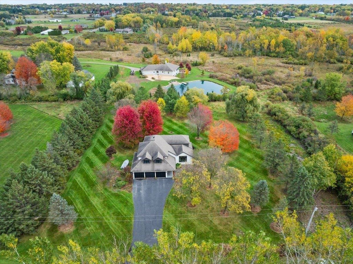 11860 Sunset Drive, Marshfield, WI 54449