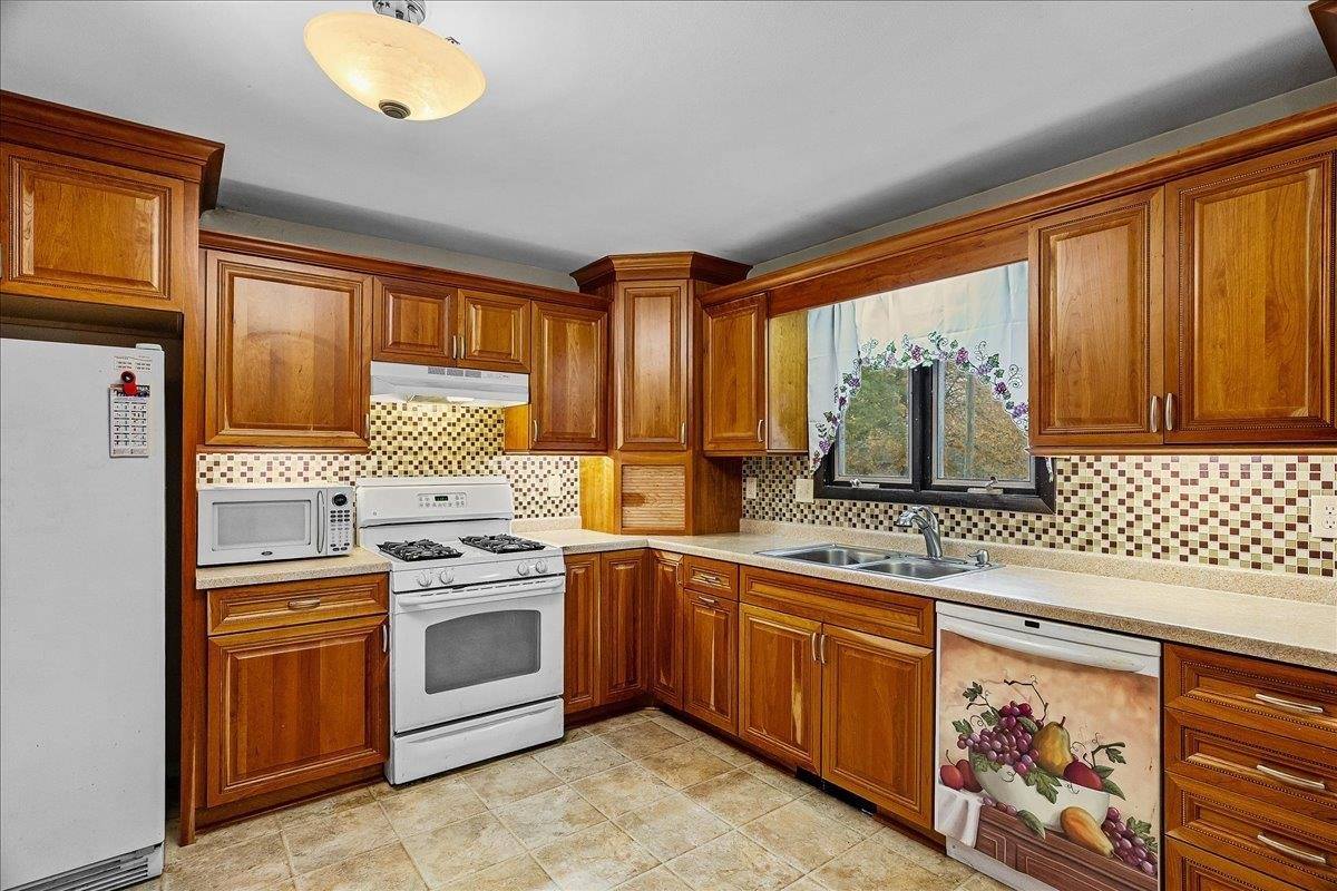 605 E Clark Street, Spencer, WI 54479