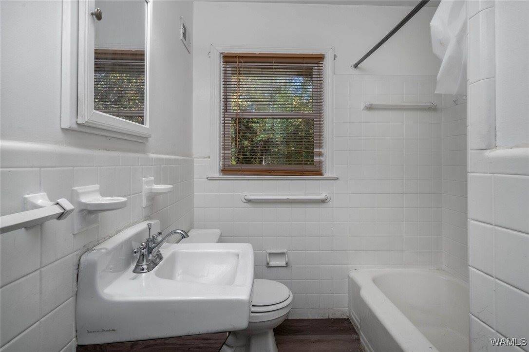 3730 Loop Road, Tuscaloosa, AL 35404