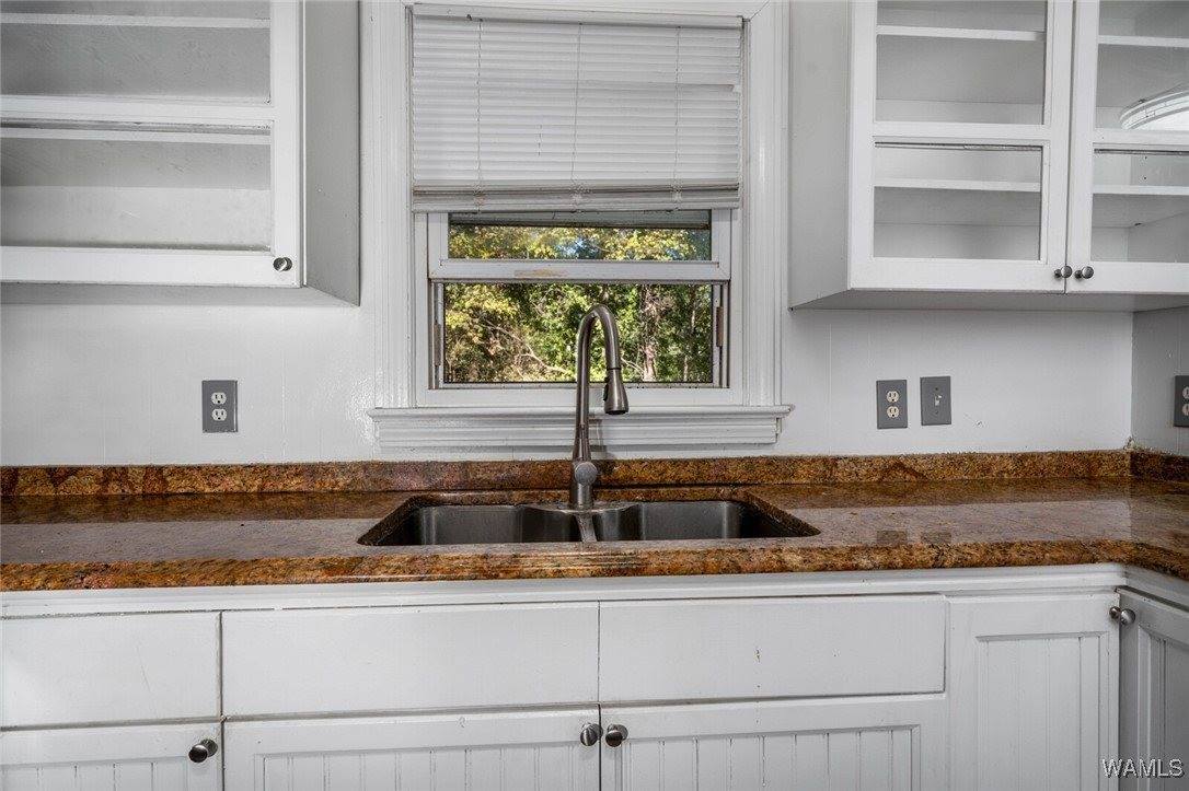 3730 Loop Road, Tuscaloosa, AL 35404