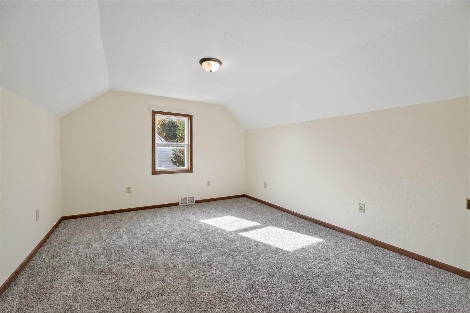 170 15th Avenue North, Wisconsin Rapids, WI 54495