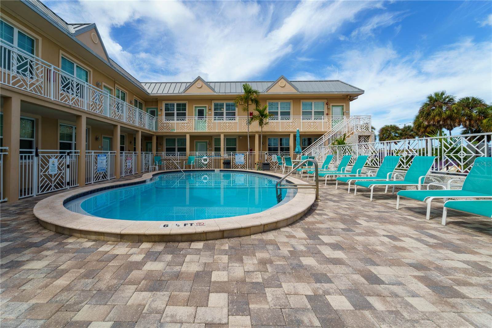 530 Mandalay Avenue, Clearwater Beach, FL 33767