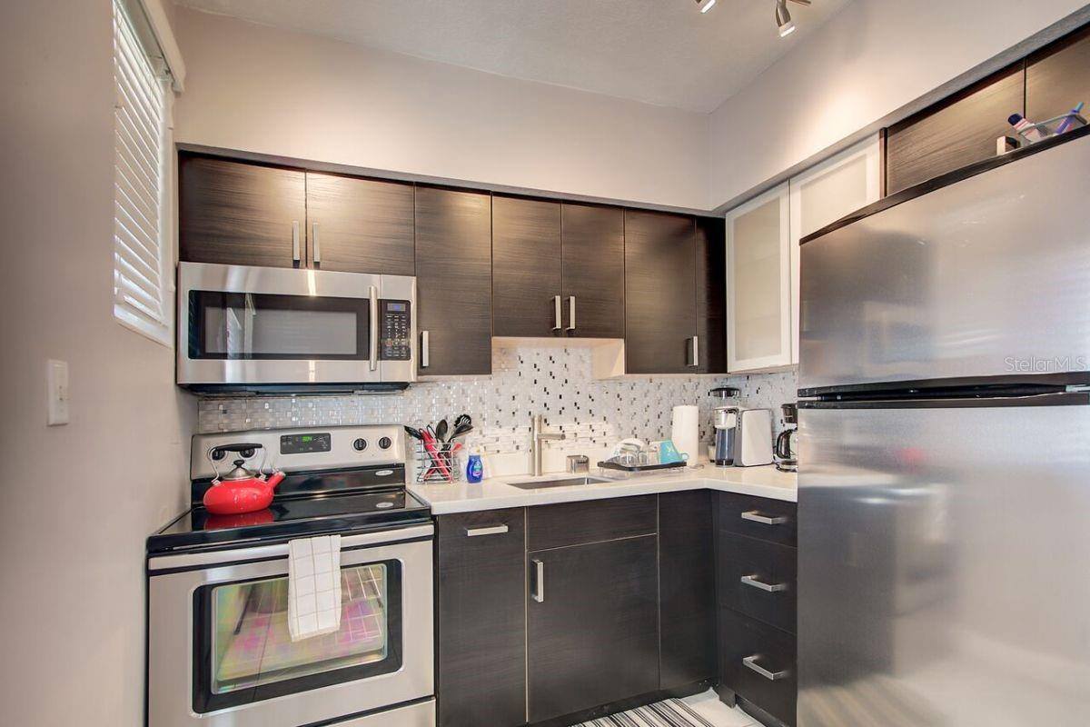 530 Mandalay Avenue, Clearwater Beach, FL 33767