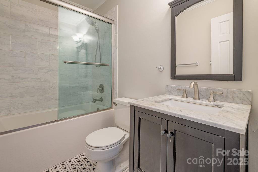 9 Guinevere Court, Asheville, NC 28806