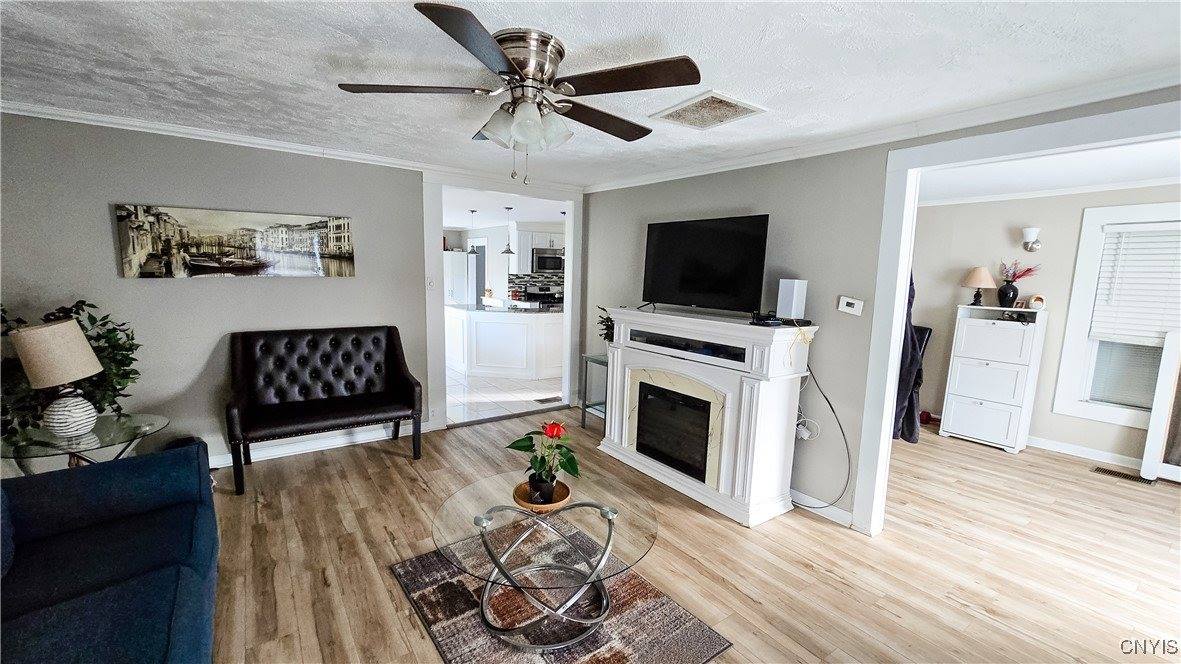 656 Stump Road, Skaneateles, NY 13153