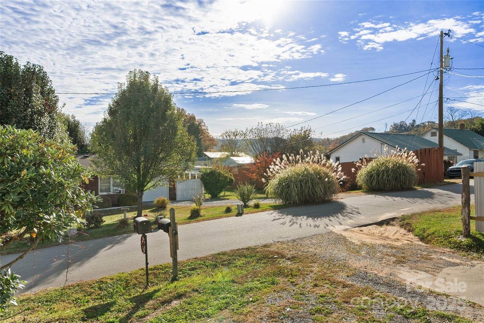 107 Thomas Street, Canton, NC 28716