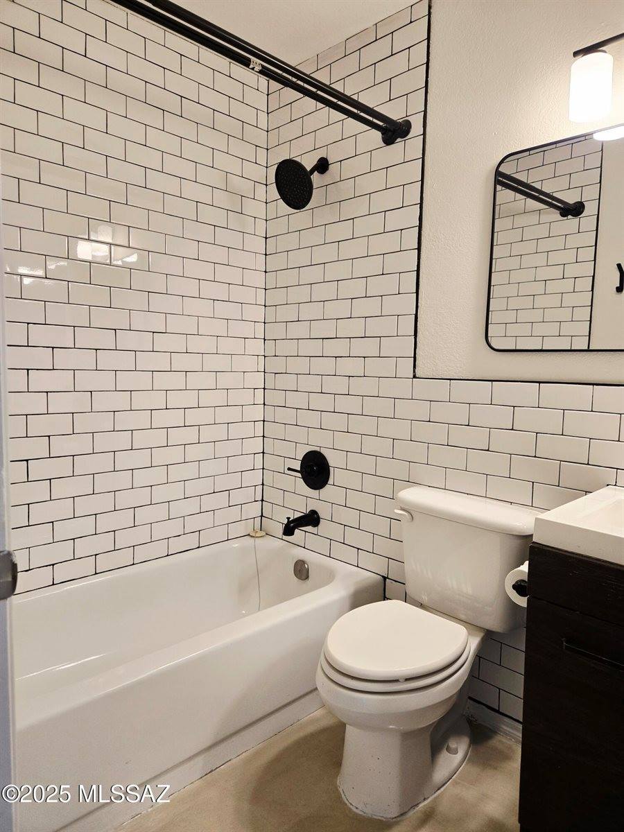 10561 East Elkridge Place, Tucson, AZ 85730