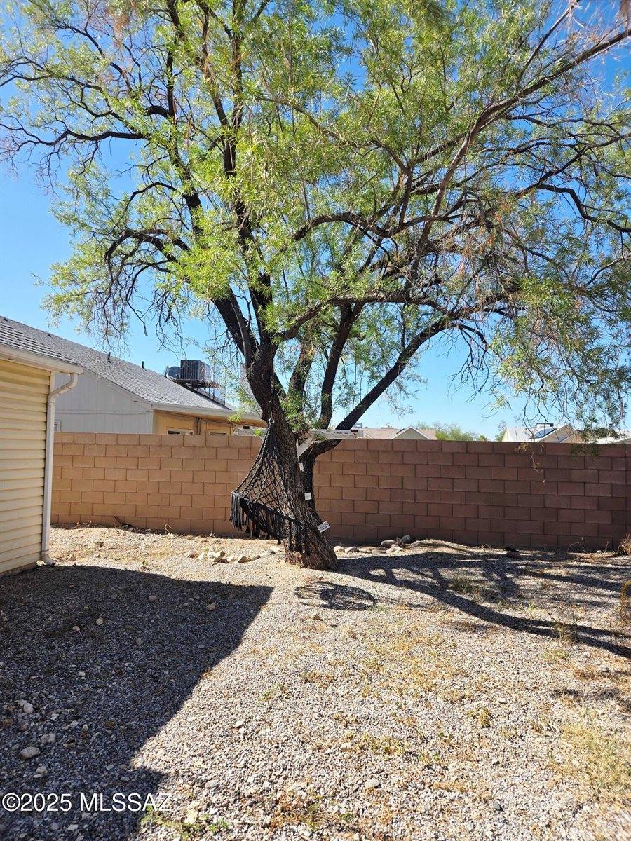 10561 East Elkridge Place, Tucson, AZ 85730