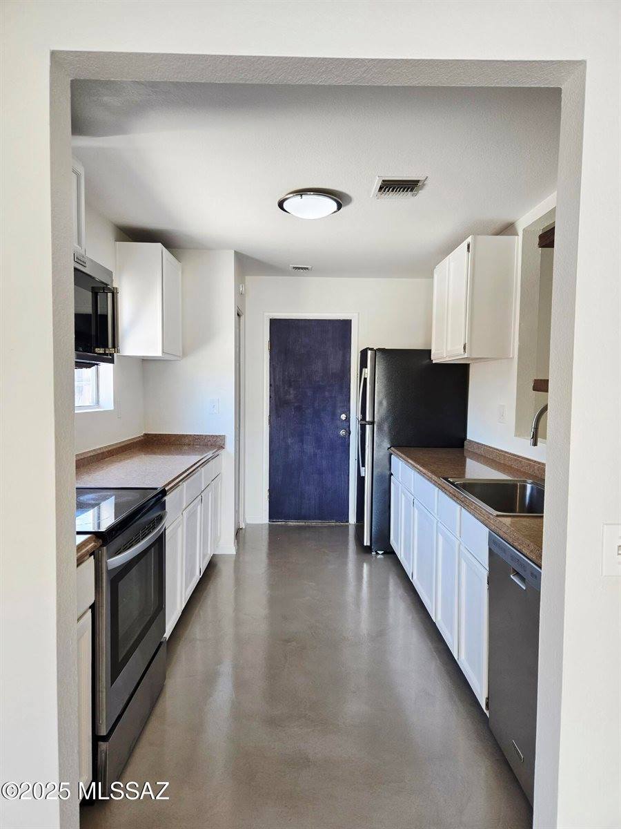 10561 East Elkridge Place, Tucson, AZ 85730