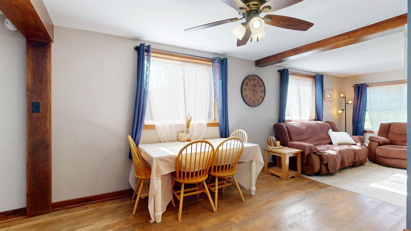 404 Division, Ontario, WI 54651