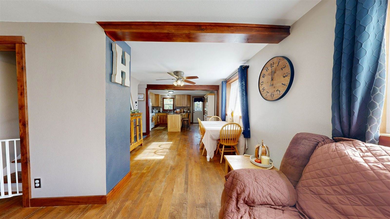 404 Division, Ontario, WI 54651