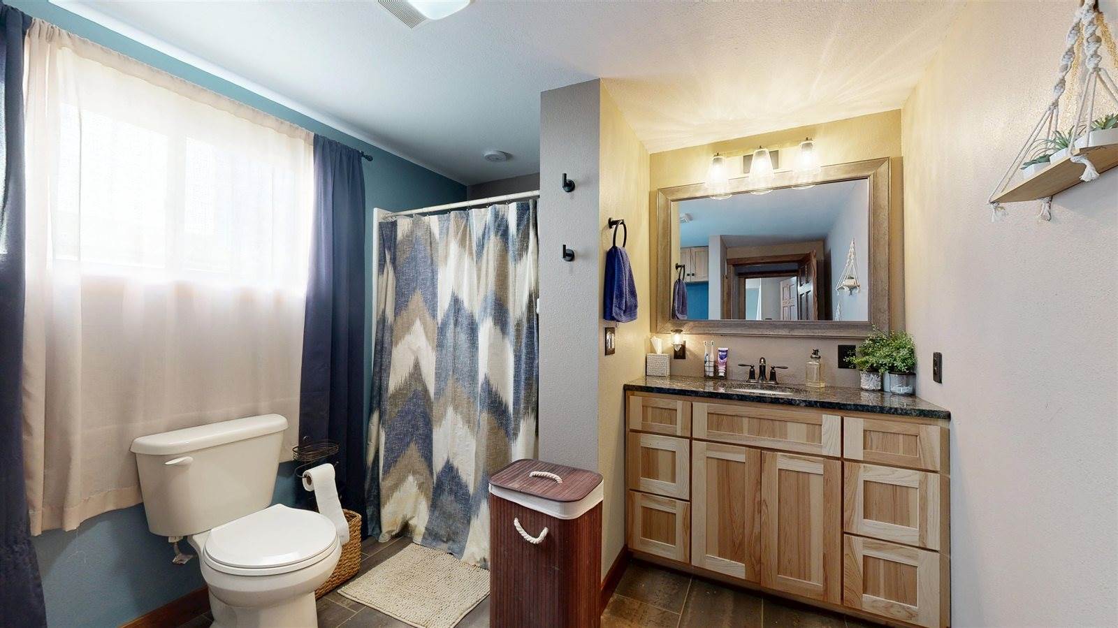 404 Division, Ontario, WI 54651