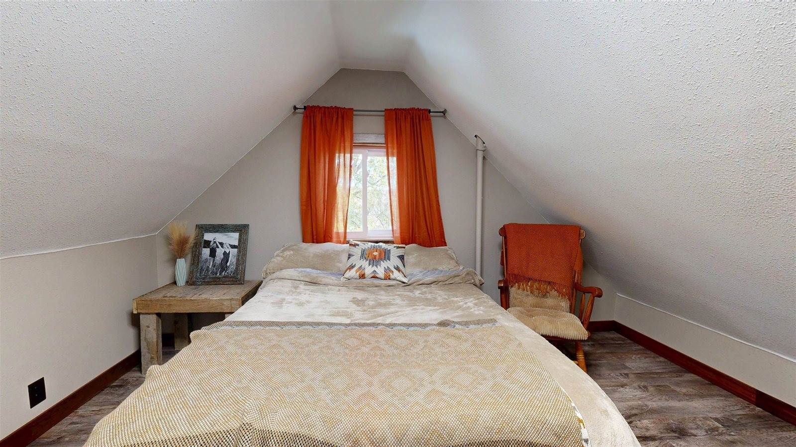 404 Division, Ontario, WI 54651