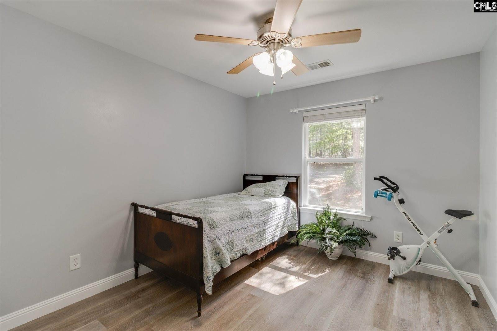 826 S Cub, Elgin, SC 29045